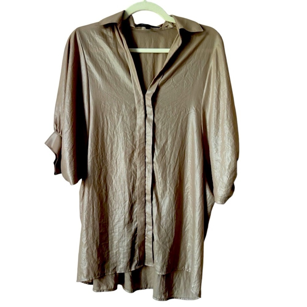 😍2/$20 BCBGMAXAZRIA Sz XXS Champagne Short Sleeve Blouse